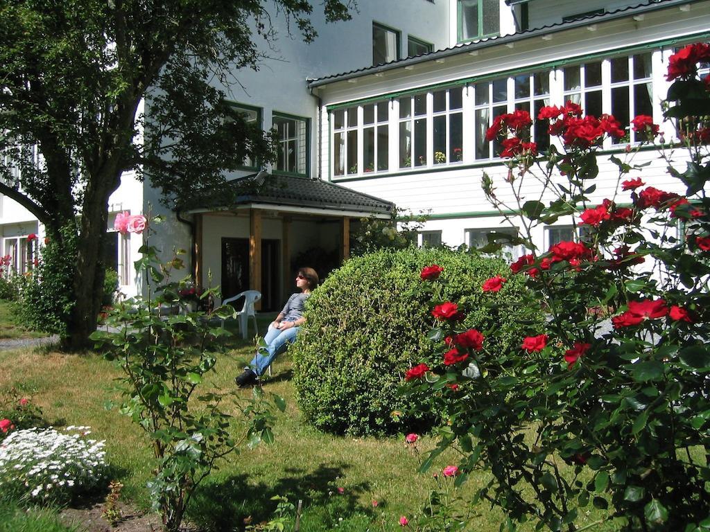 Hjelle Hotel Exterior photo